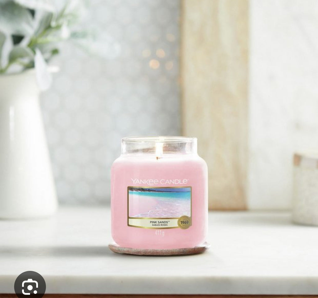 YANKEE Candle Pink Sands Scented Candle – 411g