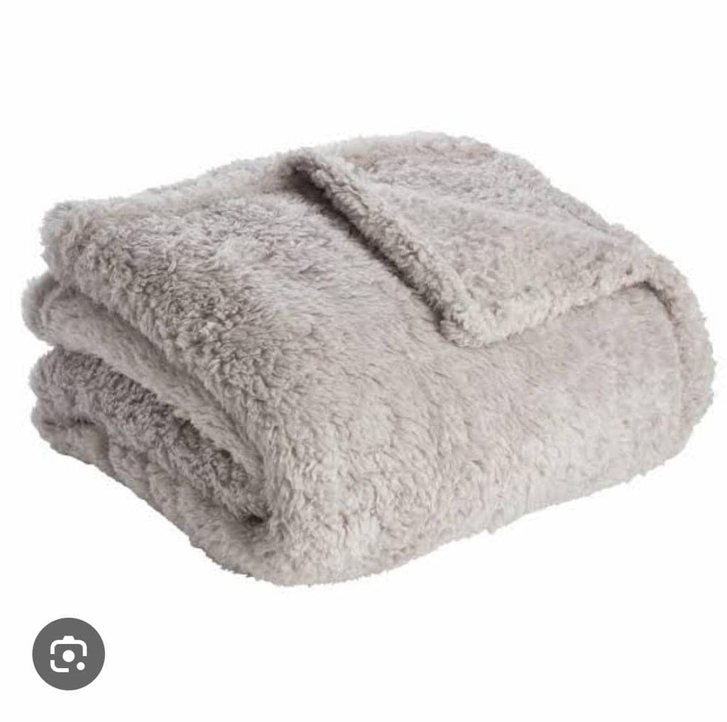 Wilko Teddy Fleece Throw – Grey (130cm × 170cm)