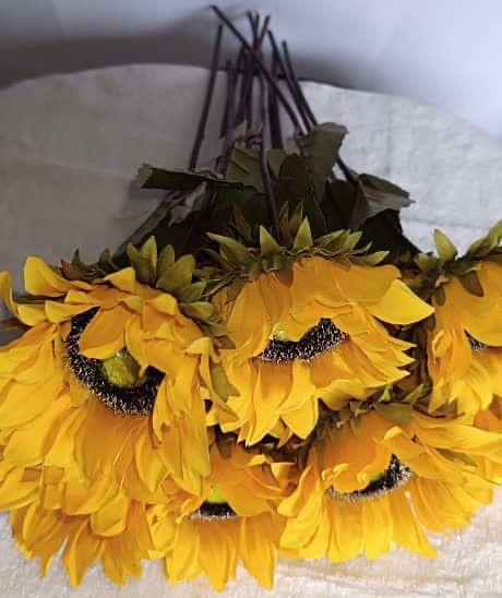 Silk Soraya Sunflower – Yellow Single Artificial Flower for Bright, Cheerful Décor
